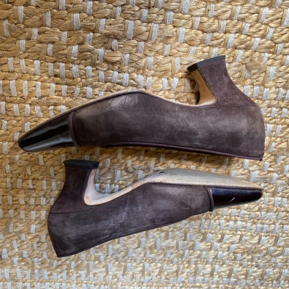 Vintage Nickel Brown Suede Pumps